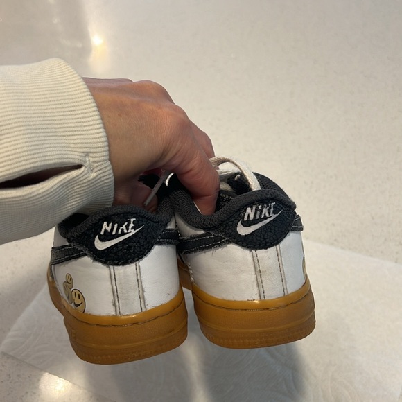 Nike Force 1 LV8 "Smile" Toddler Boys' Shoes size 9C - Picture 11 of 11